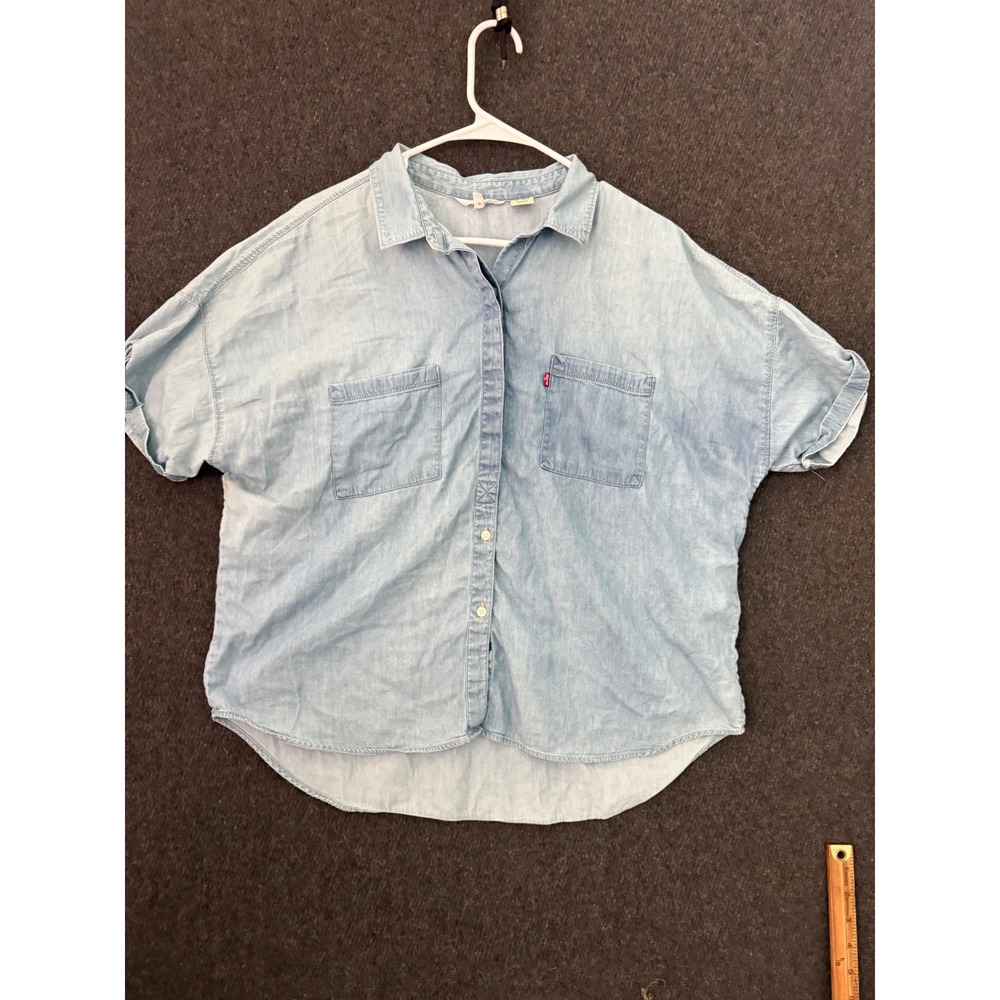 Levis Women XL Short Sleeve Button Down Shirt Boxy Pocket Western Distress Indie